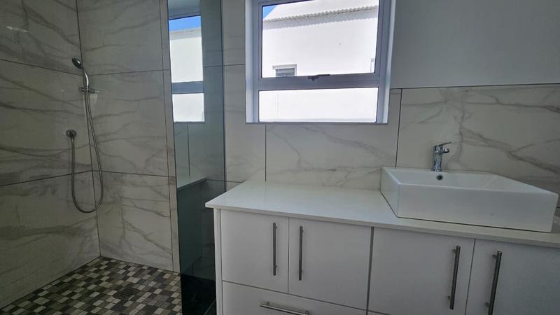 3 Bedroom Property for Sale in Lampiesbaai Western Cape